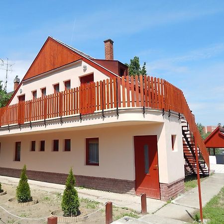 Napsugar Apartman Baja Dış mekan fotoğraf