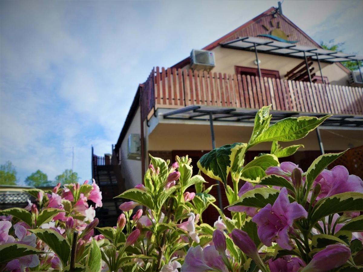 Napsugar Apartman Baja Dış mekan fotoğraf